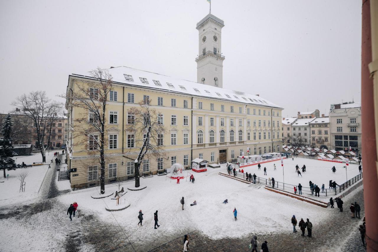 View On Rynok Square Apartments Leópolis Exterior foto